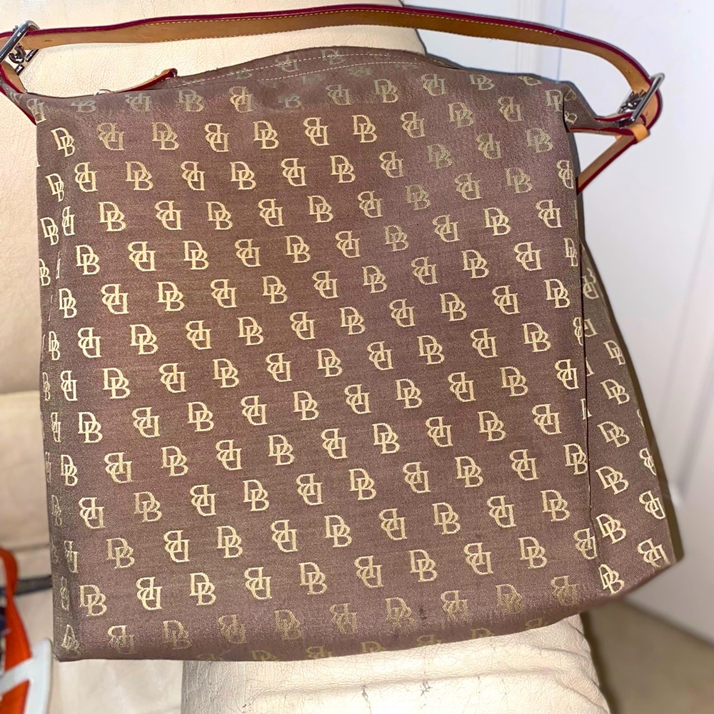 Large Dooney and Burke Tote, Tan